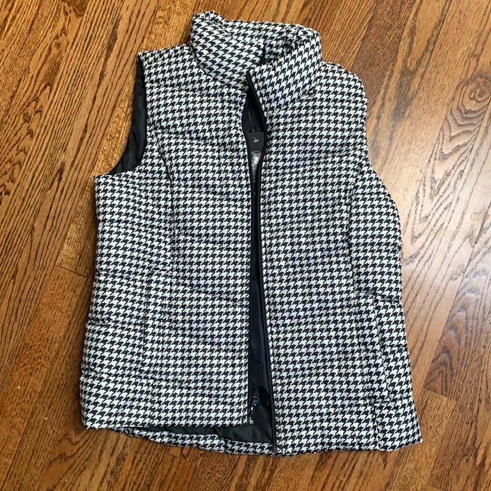 Lands End Puffer Vest Size Medium